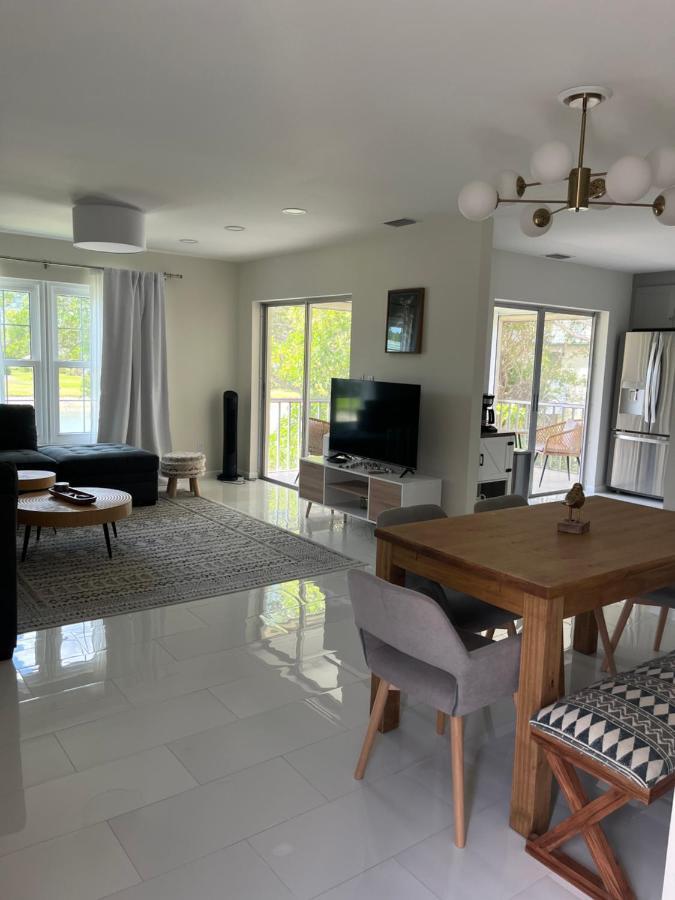 Great Location With Lake View North North Naples 외부 사진