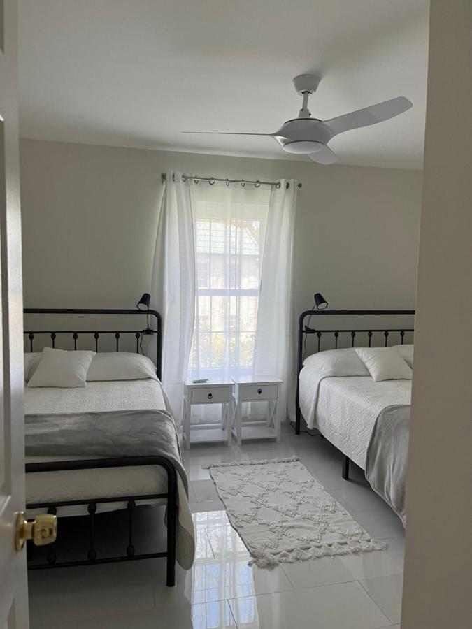 Great Location With Lake View North North Naples 외부 사진